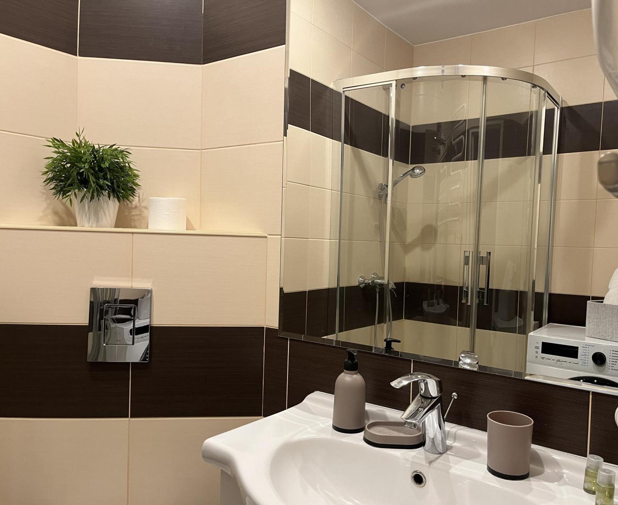 Apartament Przy Parku Czartoryskich - Faktury Vat - Parking Пулавы Экстерьер фото